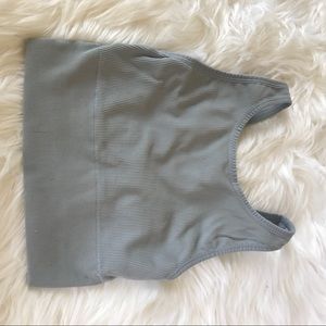 Victoria sport seamless crop top sports bra